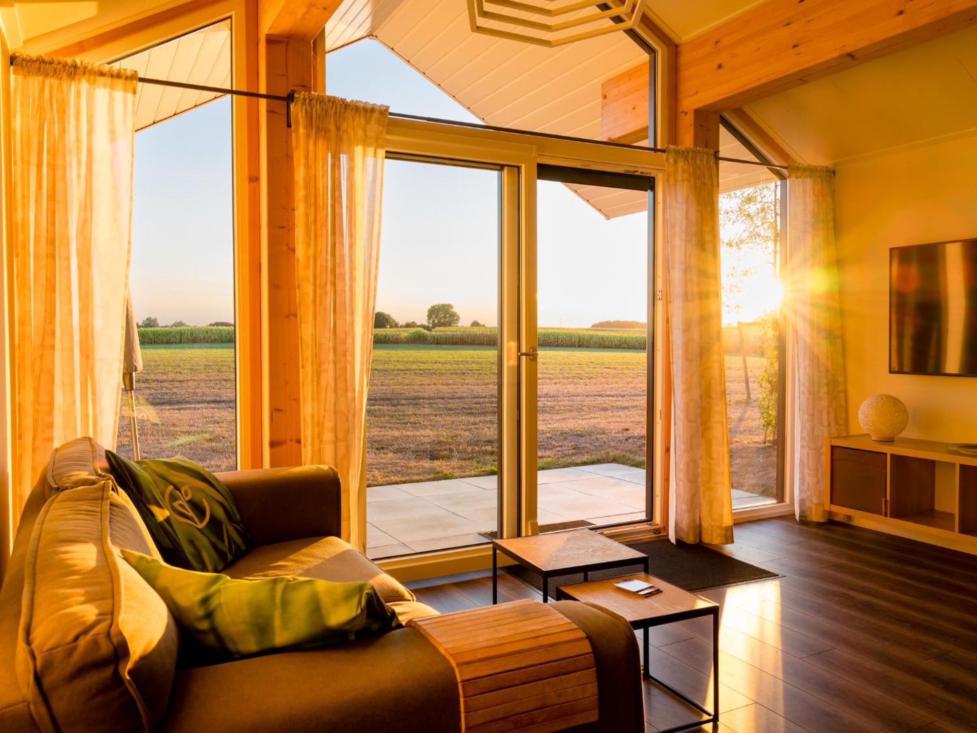 Eco Holiday Home อัลเมิน ภายนอก รูปภาพ