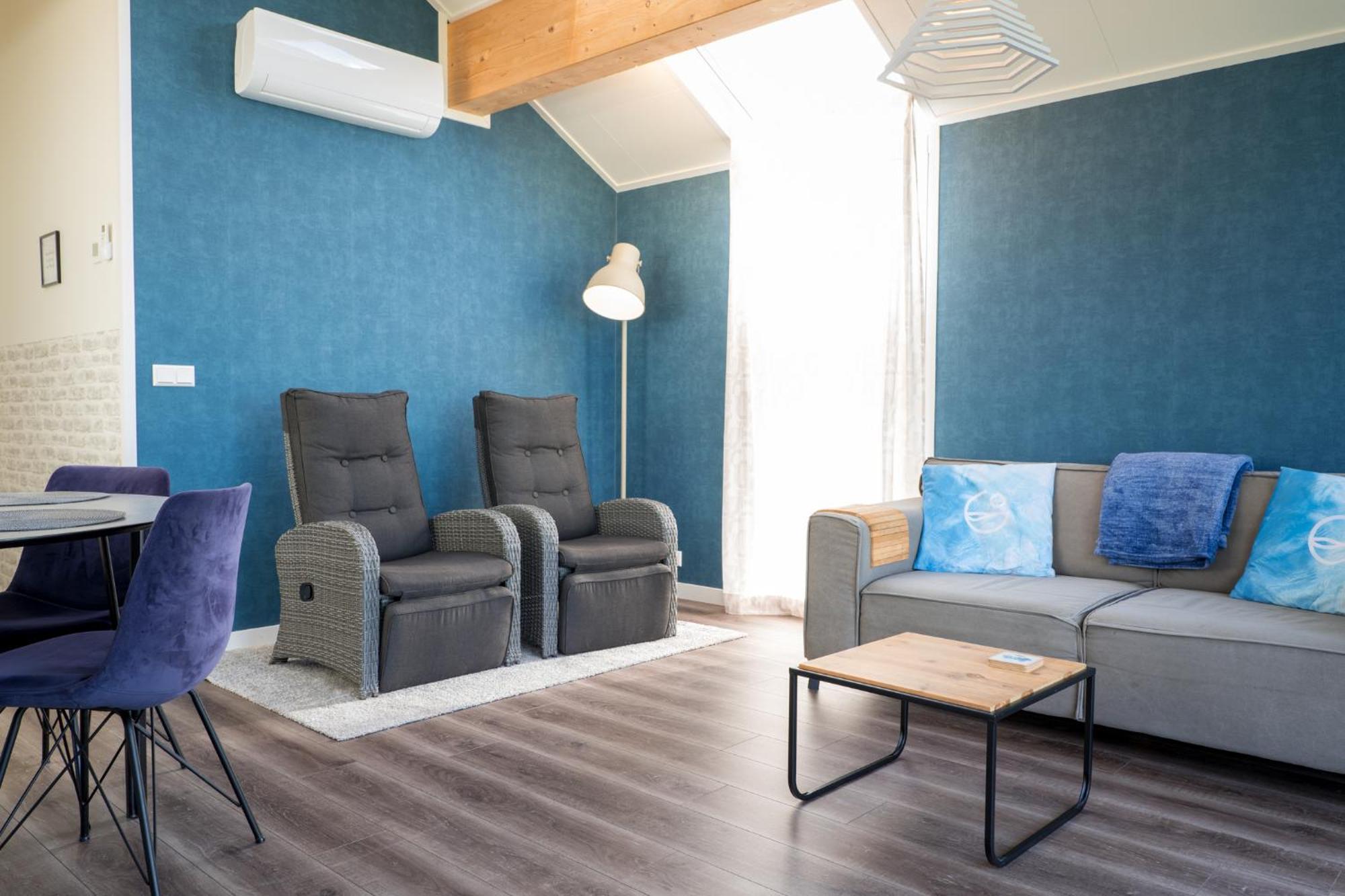 Eco Holiday Home อัลเมิน ภายนอก รูปภาพ