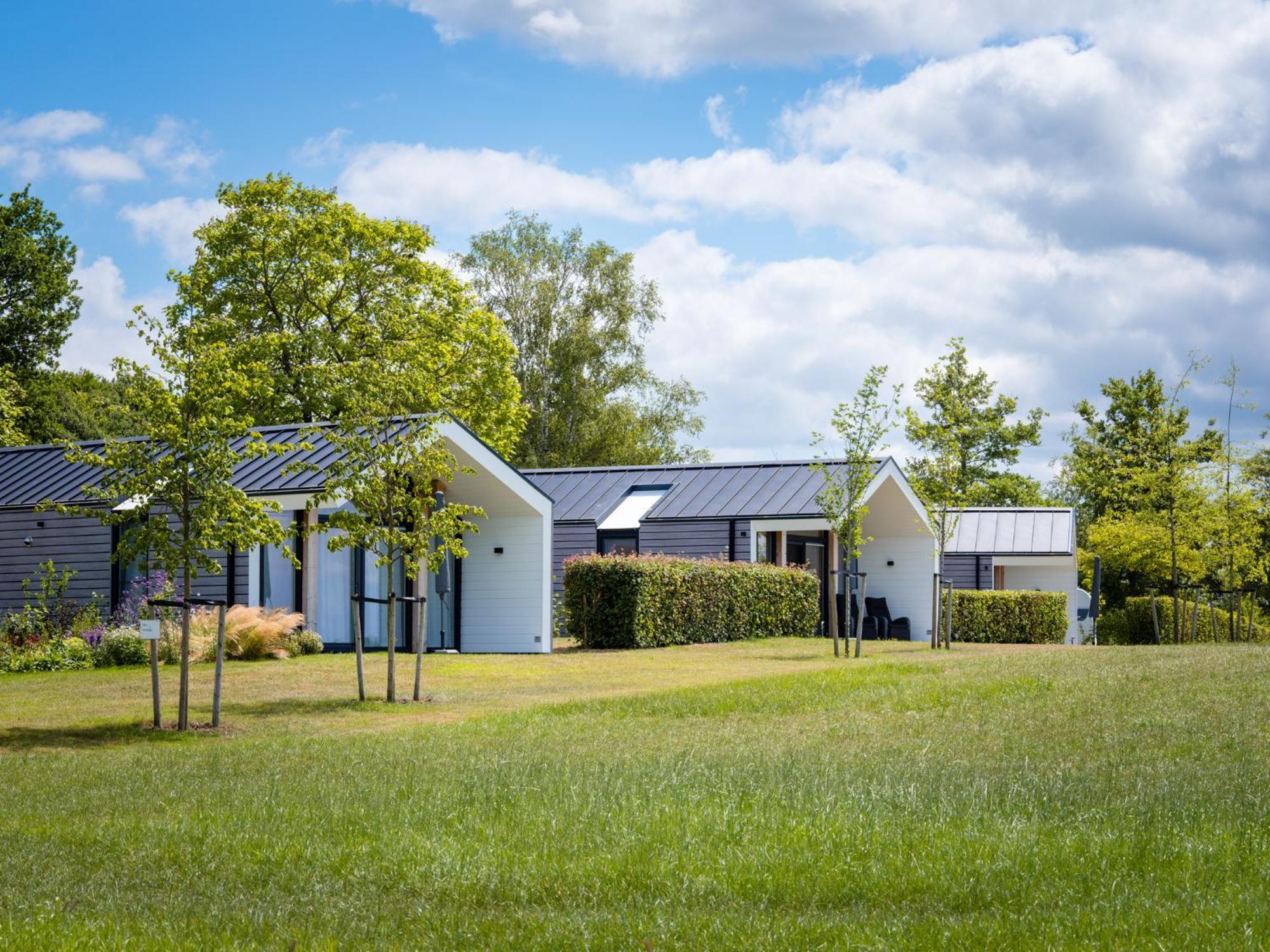 Eco Holiday Home อัลเมิน ภายนอก รูปภาพ